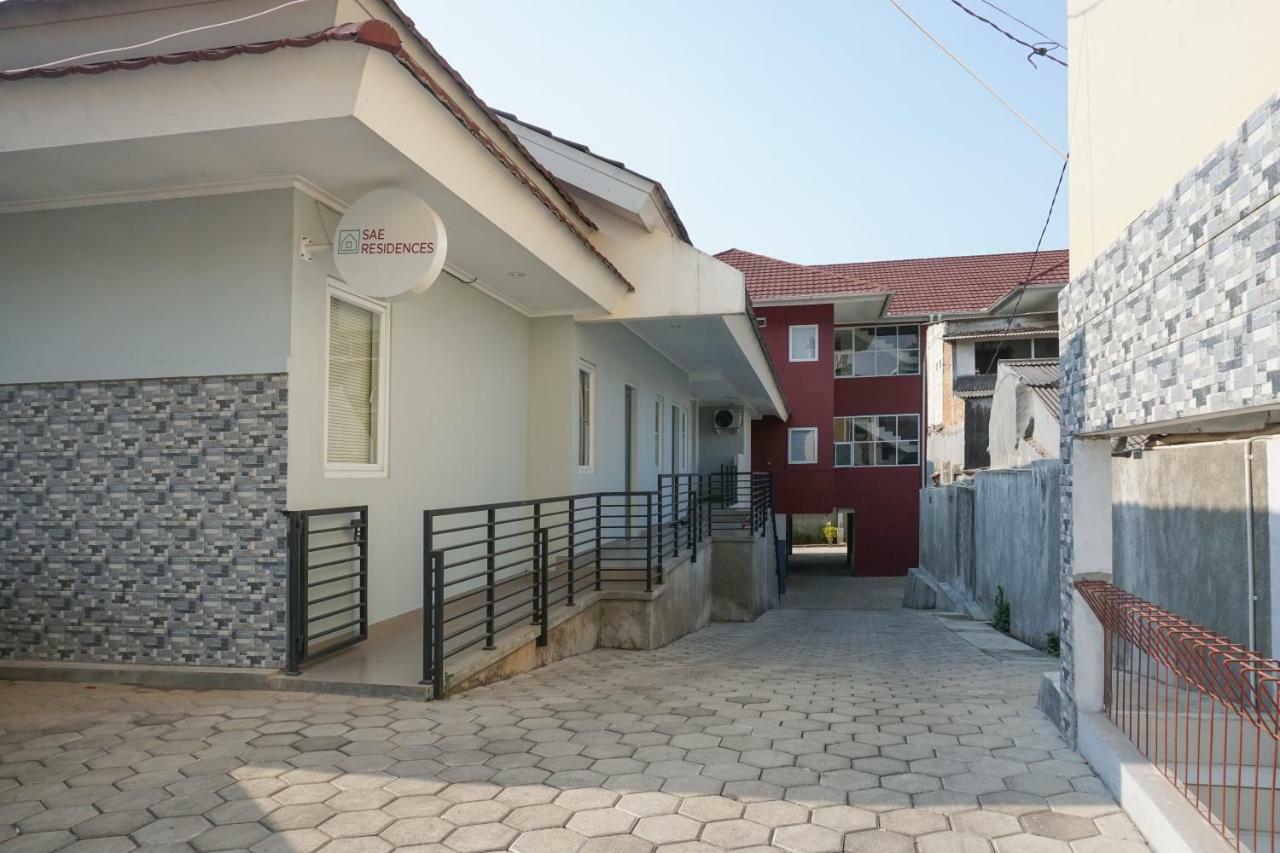 Residences By Reddoorz Near Mt Haryono - Minimum Stay 7 Days Jakarta Luaran gambar
