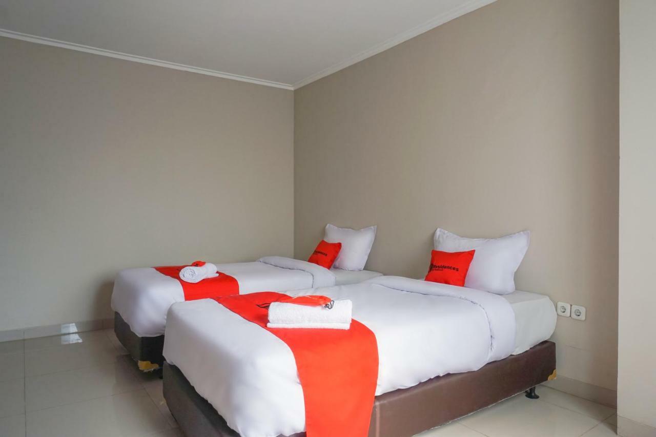 Residences By Reddoorz Near Mt Haryono - Minimum Stay 7 Days Jakarta Luaran gambar