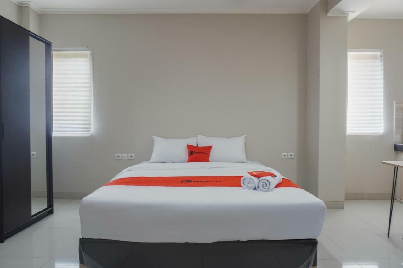 Residences By Reddoorz Near Mt Haryono - Minimum Stay 7 Days Jakarta Luaran gambar