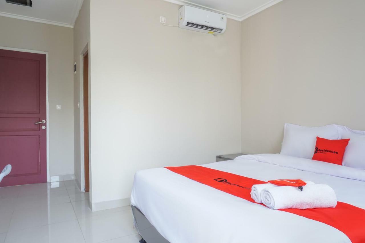 Residences By Reddoorz Near Mt Haryono - Minimum Stay 7 Days Jakarta Luaran gambar